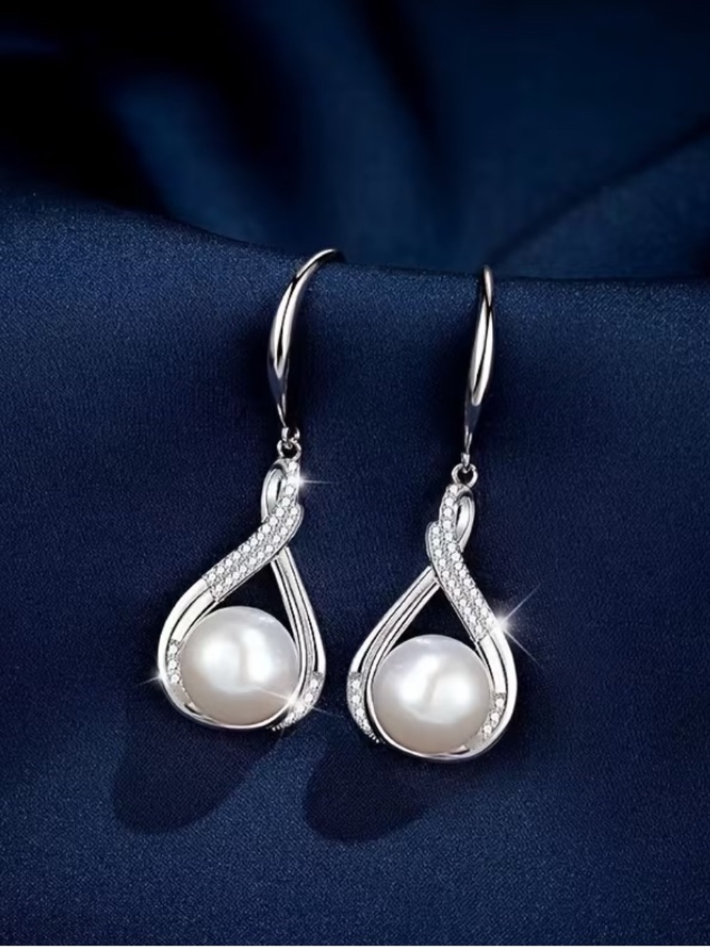 🆕 Silver Pearl Teardrop Necklace & Earring Set - Picture 3 of 5